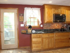 10 Karen Ave, Shrewsbury MA 01545