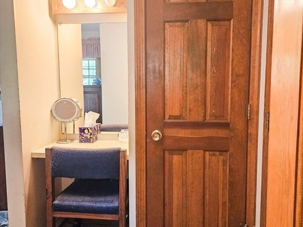 10 Karen Ave, Shrewsbury MA 01545