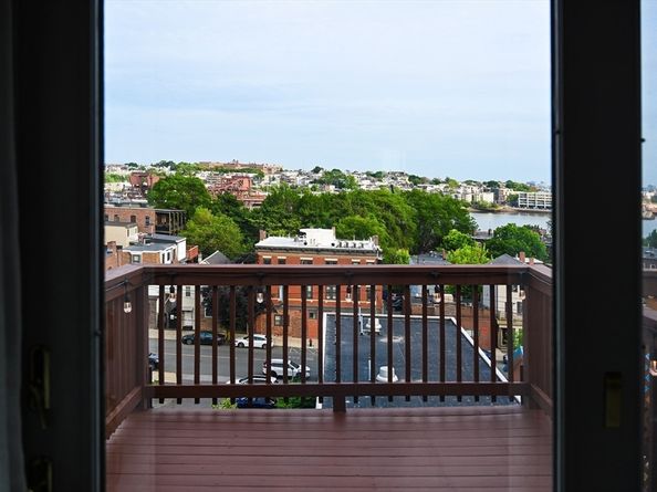 23 Chestnut St 5, Chelsea MA 02150