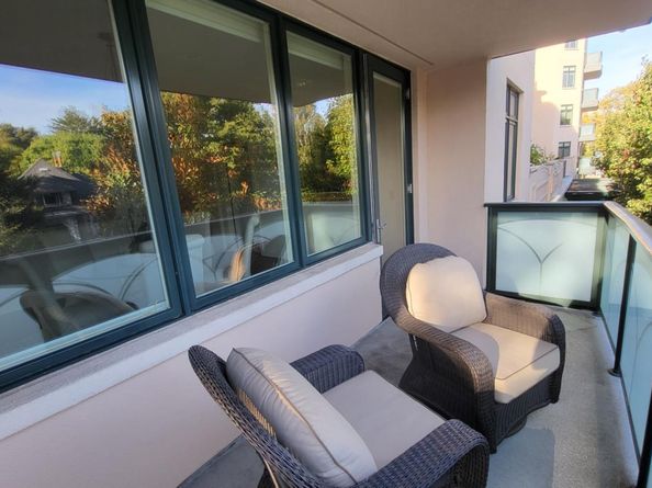 10 Crystal Springs Road 1206, San Mateo CA 94402