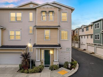 2502 Jetty Drive