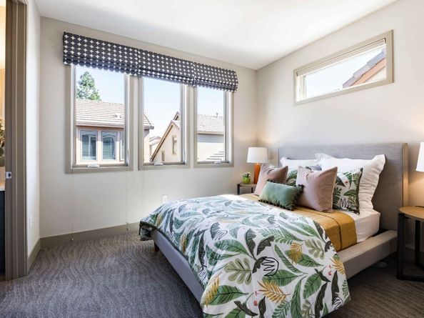 3428 Alma Village Circle, Palo Alto CA 94306