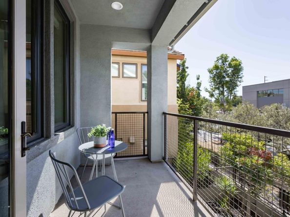 3428 Alma Village Circle, Palo Alto CA 94306