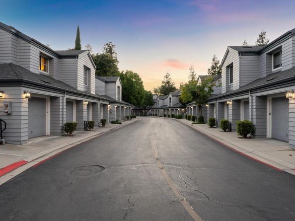 1612 Parkview Green Circle, San Jose CA 95131