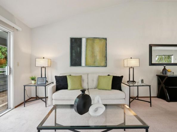 1612 Parkview Green Circle, San Jose CA 95131