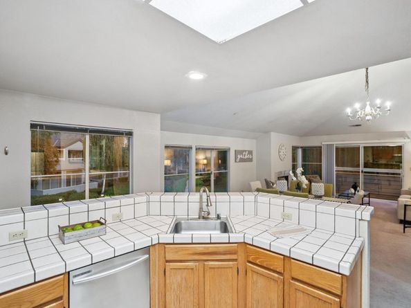 1612 Parkview Green Circle, San Jose CA 95131