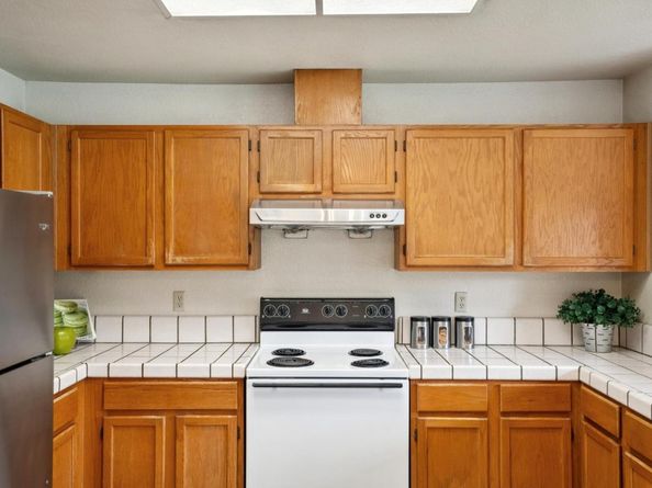 1612 Parkview Green Circle, San Jose CA 95131
