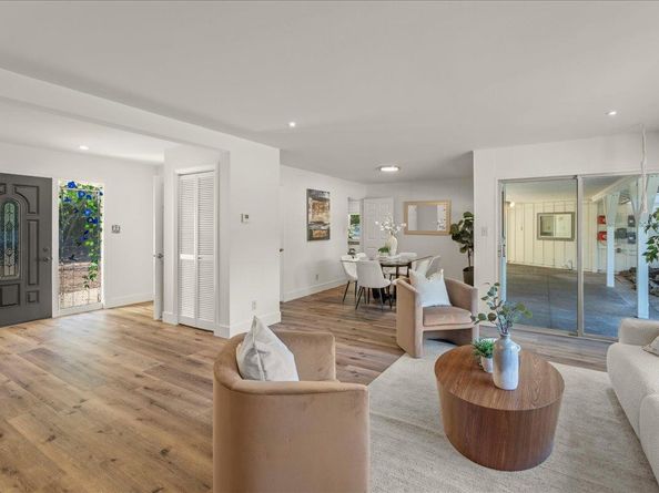 12272 Windsor Court, Los Altos Hills CA 94022