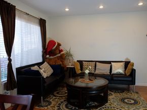 2701 Lone Bluff Way 18, San Jose CA 95111