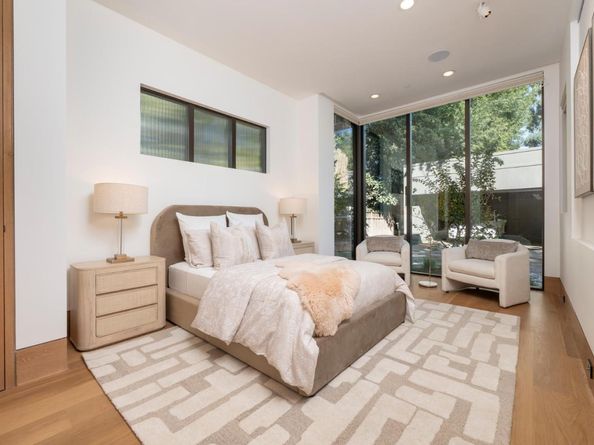 94 YALE Road, Menlo Park CA 94025