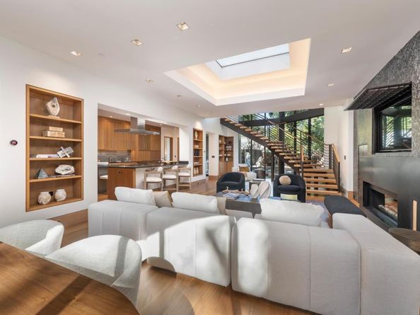 94 YALE Road, Menlo Park CA 94025