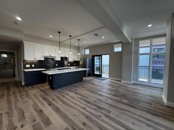 200 Sheridan Avenue 305, Palo Alto CA 94306