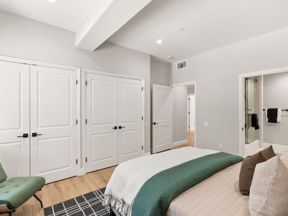 200 Sheridan Avenue 305, Palo Alto CA 94306