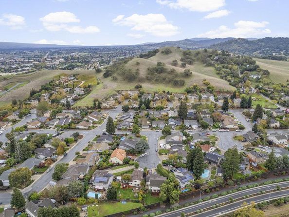 16761 Dry Creek Court, Morgan Hill CA 95037