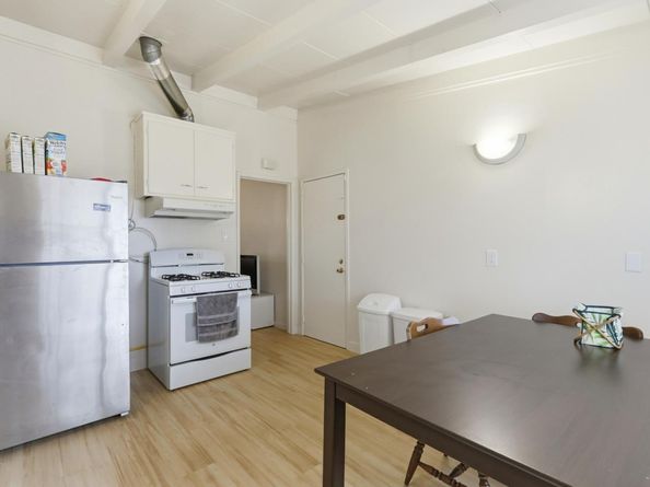 10081 Endfield Way, San Jose CA 95127