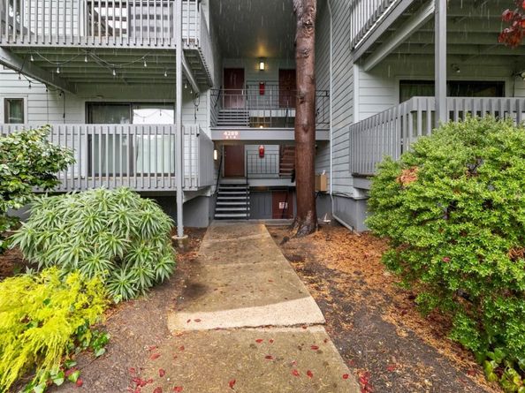 4289 George Avenue 4, San Mateo CA 94403