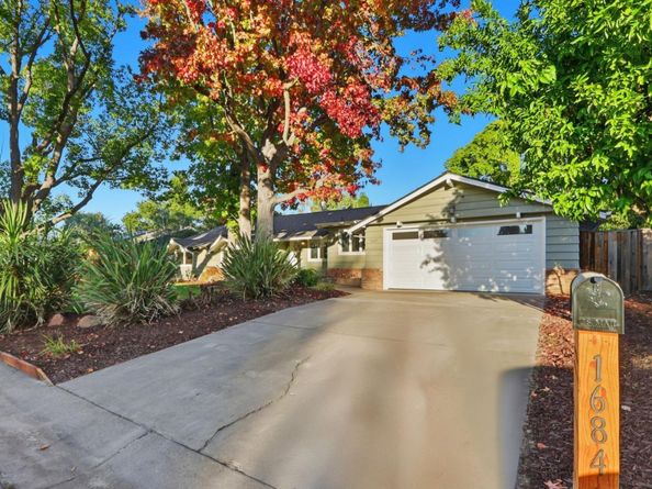 1684 Newcastle Drive, Los Altos CA 94024