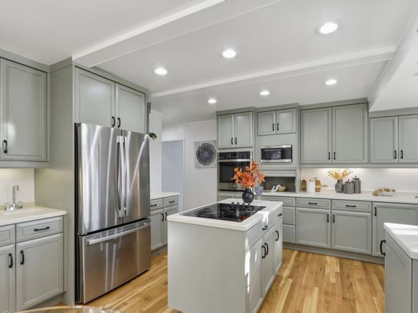 1684 Newcastle Drive, Los Altos CA 94024