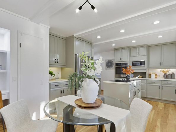 1684 Newcastle Drive, Los Altos CA 94024