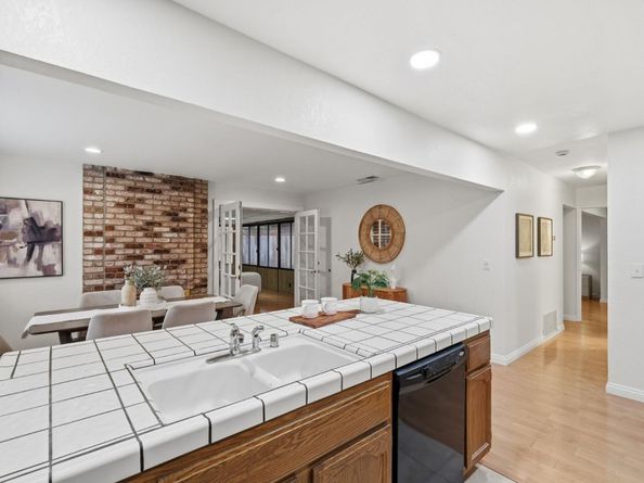 3178 Santa Marta Court, Union City CA 94587