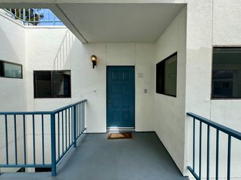 4685 Albany Circle