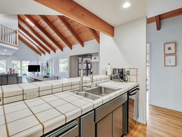 135 Seabreeze Place, Aptos CA 95003