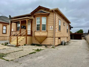 128 Maple Avenue