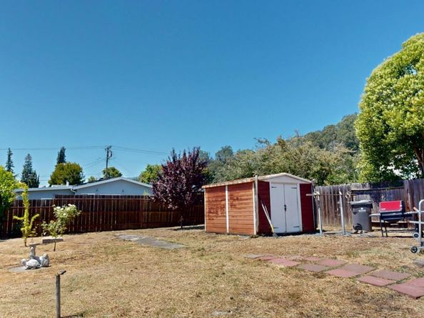 3939 Edgemoor Place, Oakland CA 94605