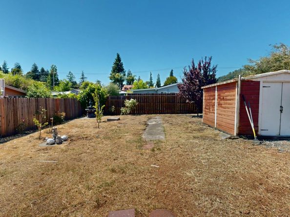3939 Edgemoor Place, Oakland CA 94605