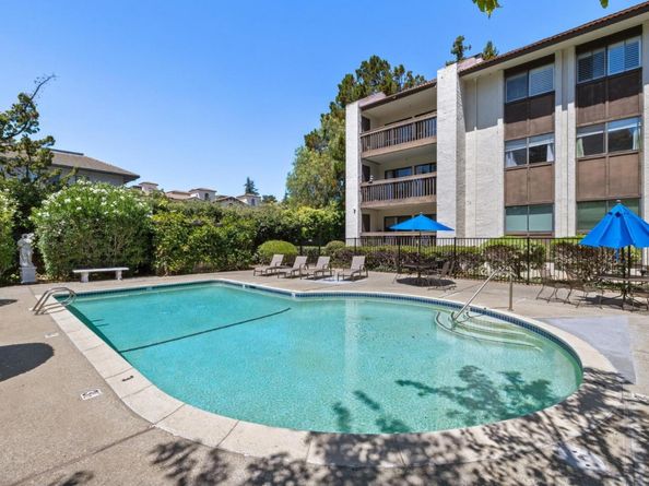 226 W Edith Avenue 13, Los Altos CA 94022