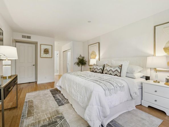 226 W Edith Avenue 13, Los Altos CA 94022