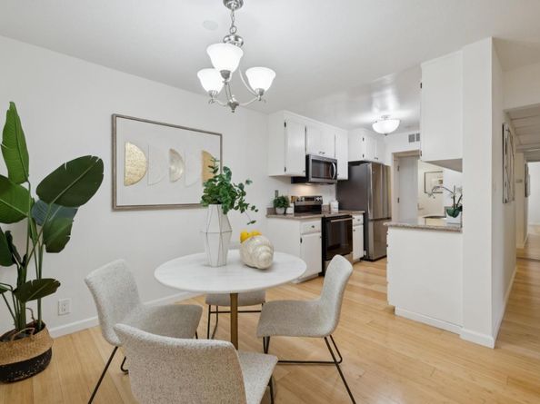 226 W Edith Avenue 13, Los Altos CA 94022