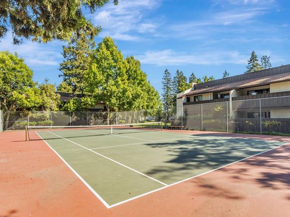 999 W Evelyn Terrace 54, Sunnyvale CA 94086