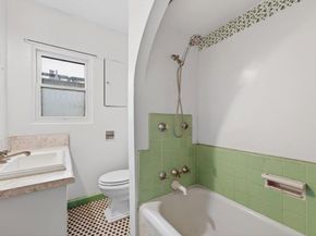 215 Cayuga Street, Santa Cruz CA 95062