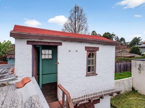 215 Cayuga Street, Santa Cruz CA 95062