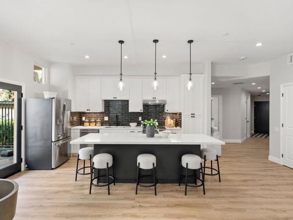 200 Sheridan Avenue 306, Palo Alto CA 94306