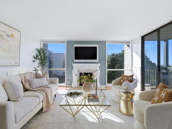 651 Port Drive 208, San Mateo CA 94404