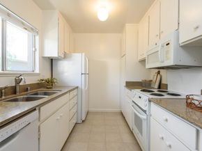 675 Sharon Park Drive 311, Menlo Park CA 94025