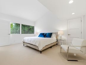 1135 Emerson Street, Palo Alto CA 94301