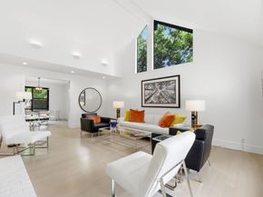 1135 Emerson Street, Palo Alto CA 94301