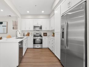 510 Sandlewood Street, Menlo Park CA 94025
