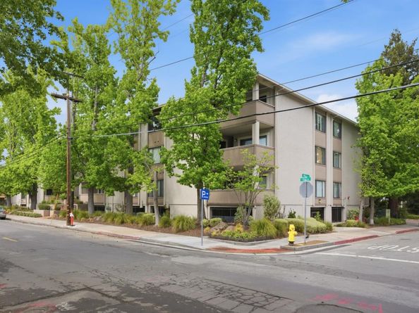 793 Elm Street 21, San Carlos CA 94070