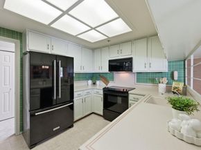 793 Elm Street 21, San Carlos CA 94070