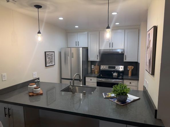 222 Laurel Street 105, San Carlos CA 94070