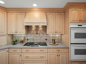 917 Anita Avenue, Belmont CA 94002