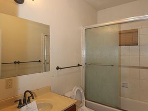 9219 Holly Street, Oakland CA 94603