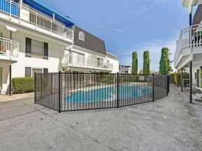 1945 Mount Vernon Court 3, Mountain View CA 94040