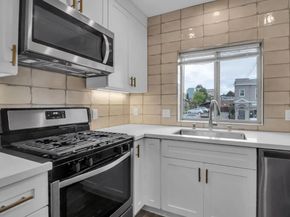 Undisclosed Address #ML82040970, Oakland CA 94609