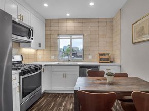 Undisclosed Address #ML82040970, Oakland CA 94609