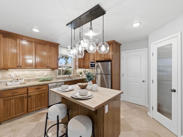 61 N Leigh Avenue, Campbell CA 95008